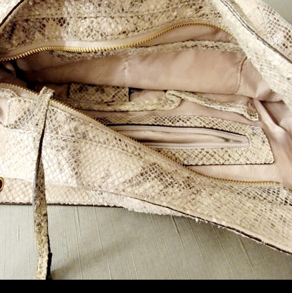 MICHAEL KORS SNAKESKIN PURSE - Picture 6 of 6
